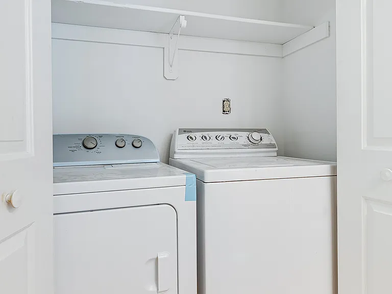 7826 Fitzgerald Ct — Photo 8