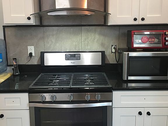 5th image of 2413 Sharswood St