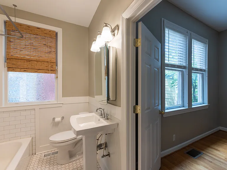 791 Myrtle St NE — Photo 18