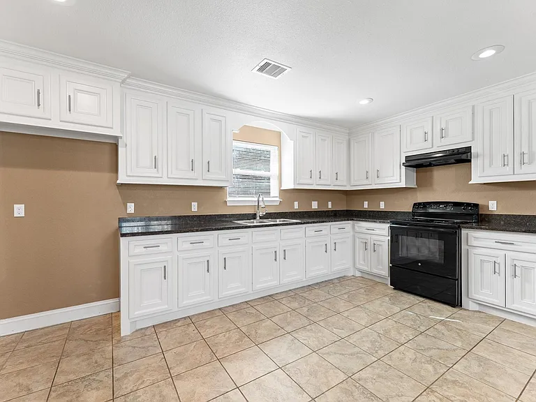 8221 Brockton St #B — Photo 12