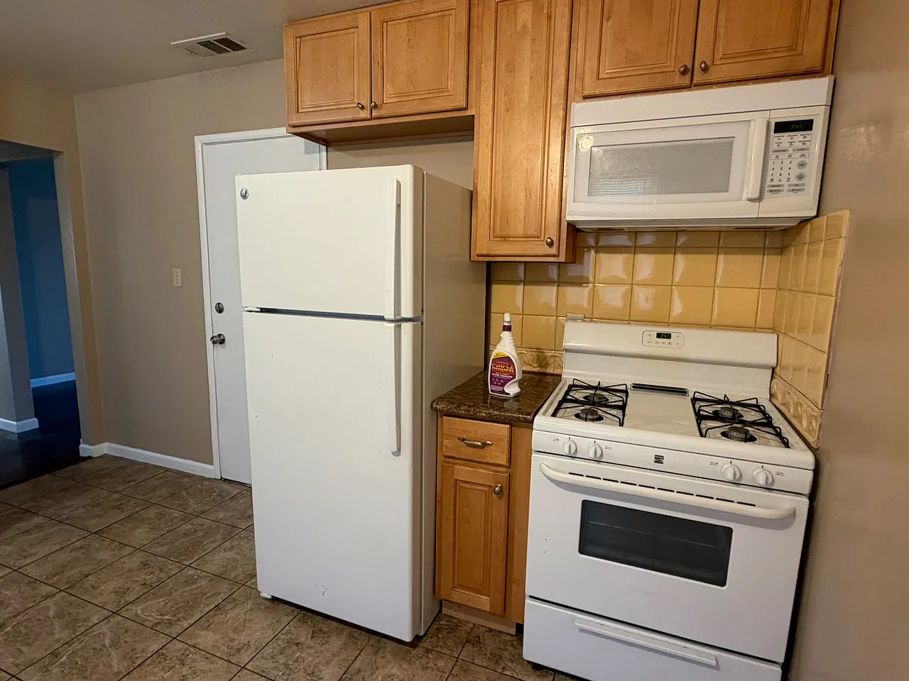 2 bed, 782 sqft, $1,795 — Photo 4
