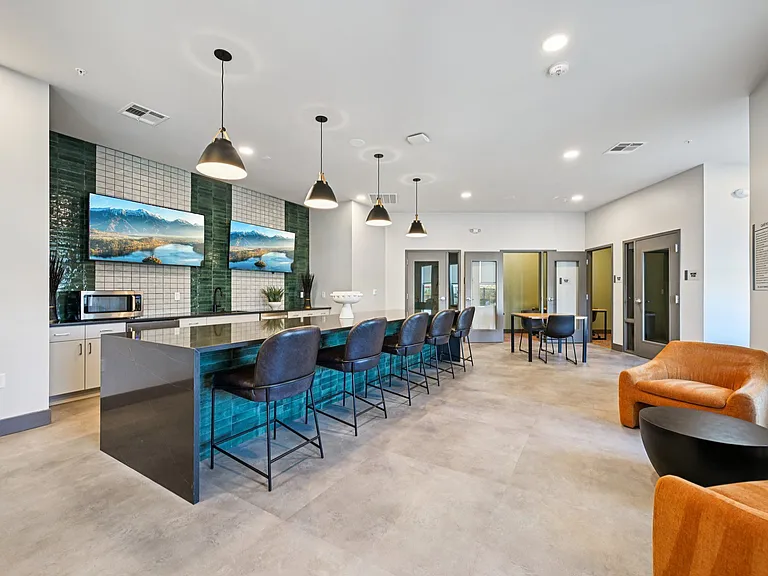 Ascend at Gateway — Photo 35