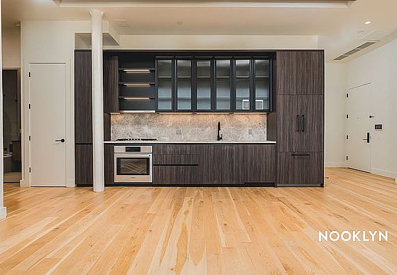 4th image of 10 Quincy St #4N