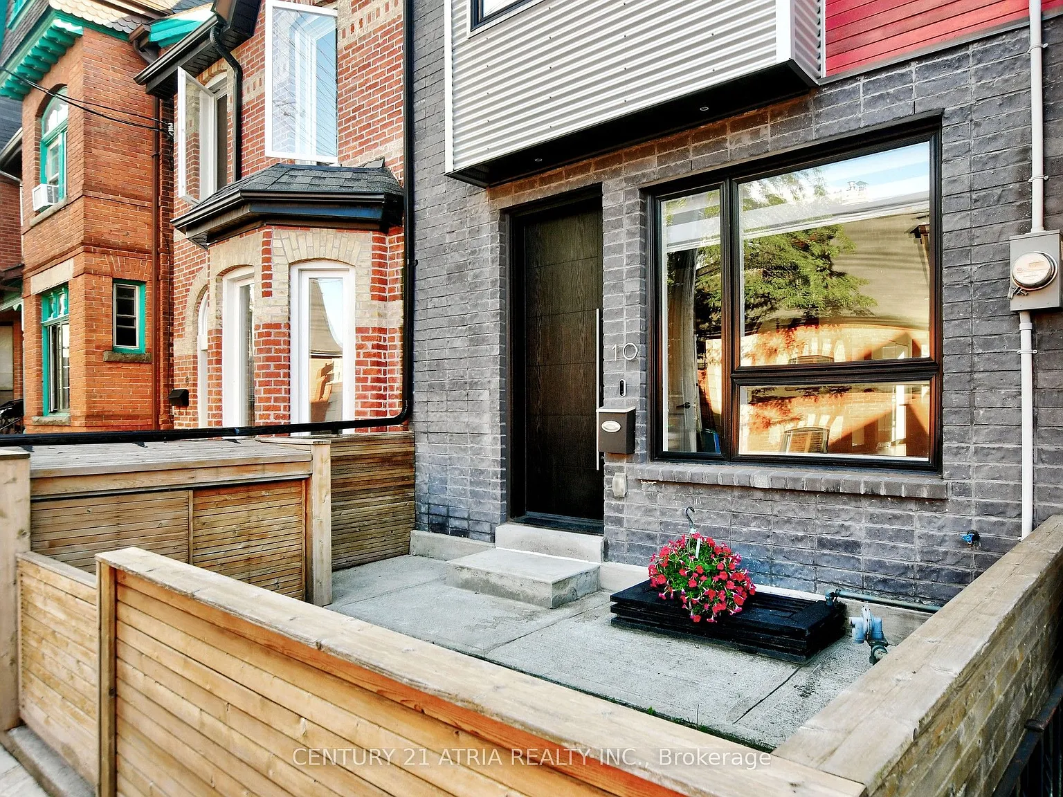 3 bed, $6,200 — Photo 2
