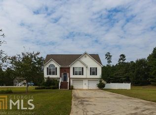 229 Autumn Ridge Dr, Griffin, GA 30224