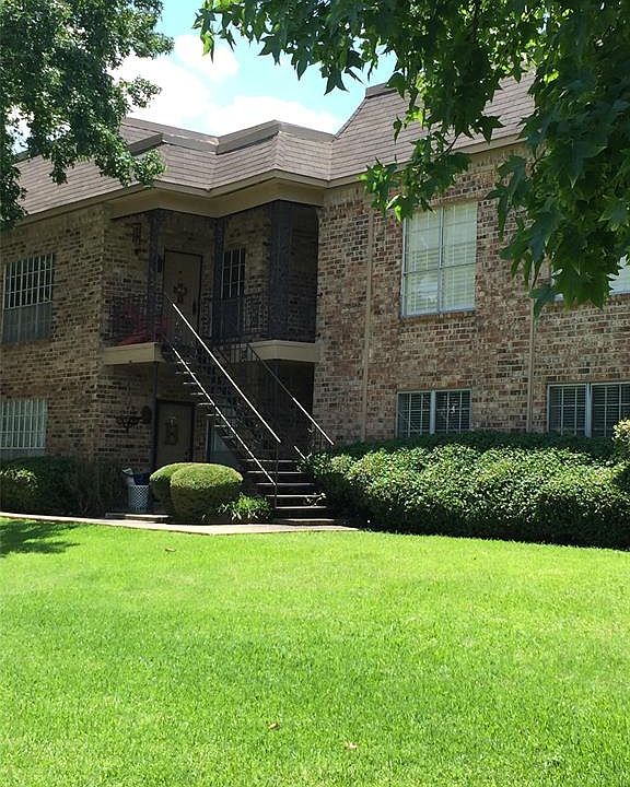 1st image of 4349 Bellaire Dr S #131S