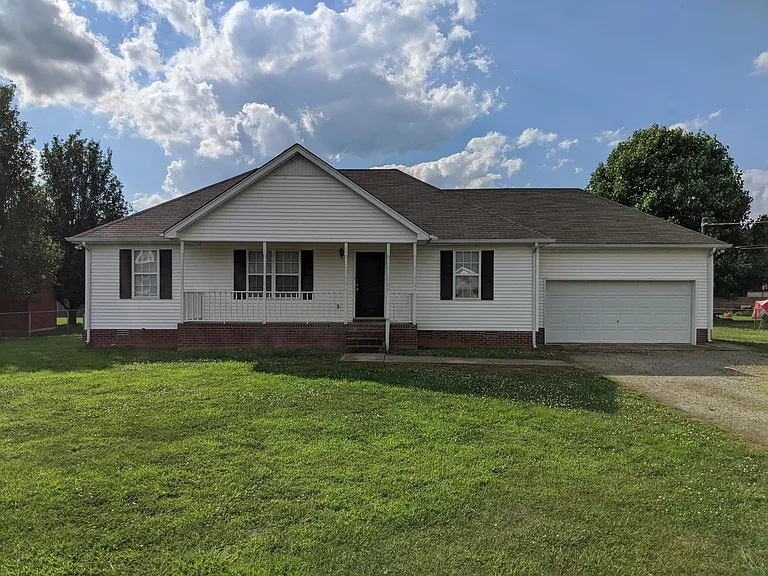 207 Faldo Dr — Photo 1