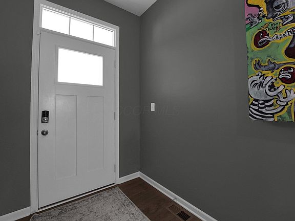 5th image of 297 Mahogany Ln