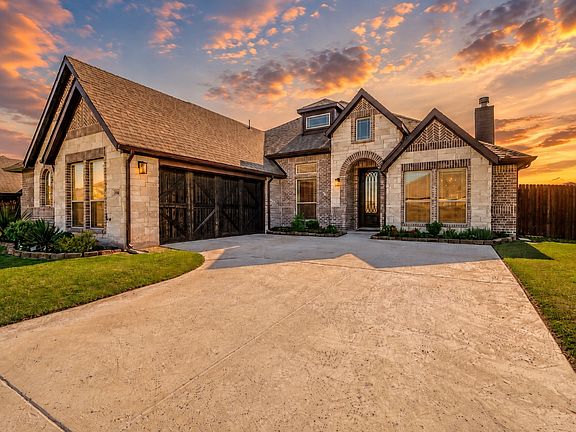 3rd image of 206 Morning Light Ln