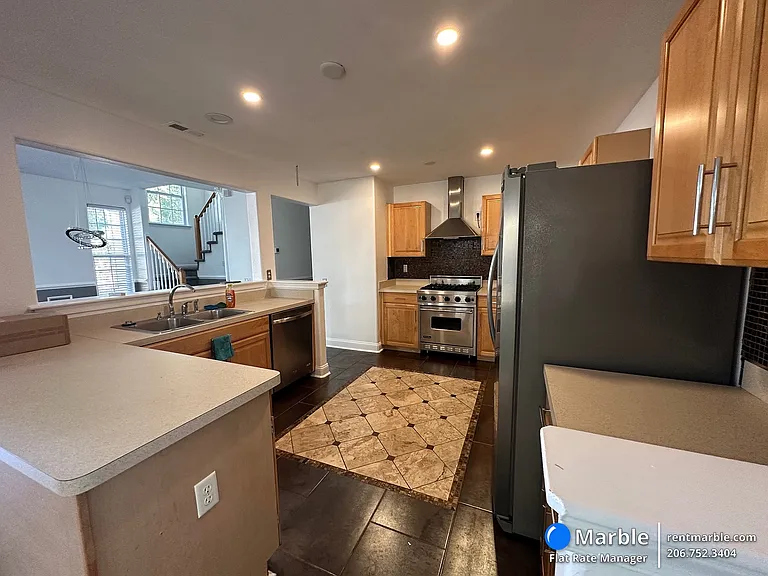827 Mission Ave — Photo 12