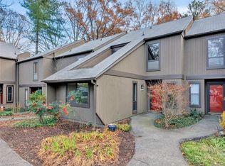 11809 S Briar Patch Dr, Midlothian, VA 23113