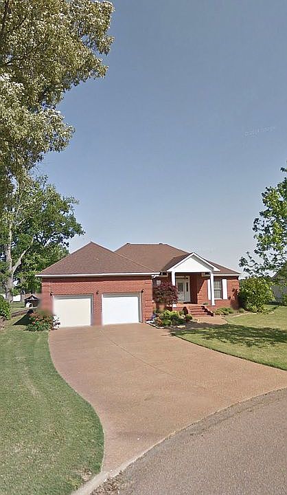 1st image of 2100 Valley Dr