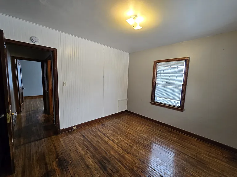 401 Charles St — Photo 7