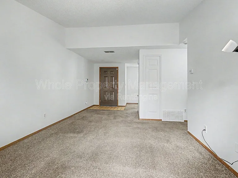 1504 S Ouray Cir #A — Photo 3