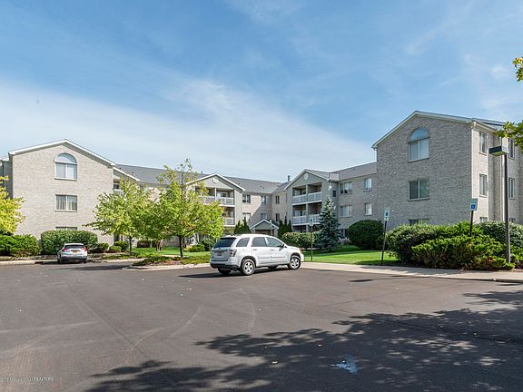 2nd image of 338 W Saginaw St Unit 44