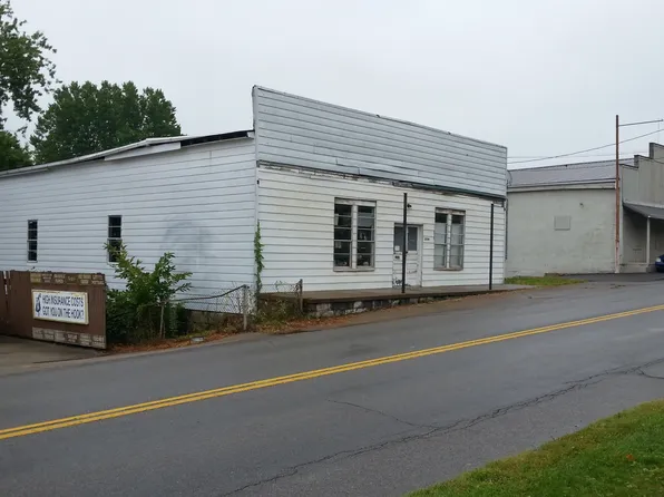 2702 Main St, Hurricane, WV 25526