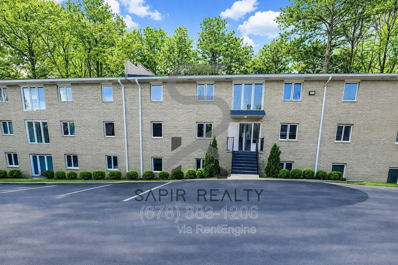 2 bed, 1.0 bath, 760 sqft, $1,045 — Photo 2