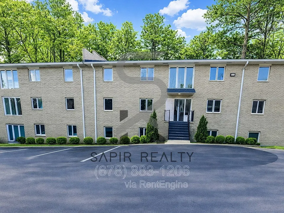 166 Anderson Ave NW #B11