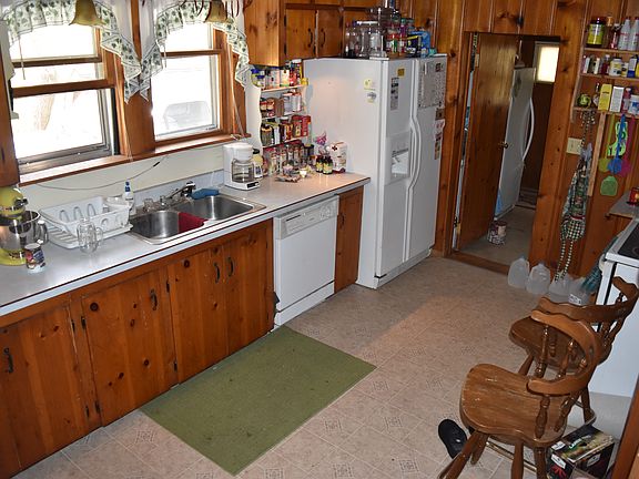 Kitchen - view 1