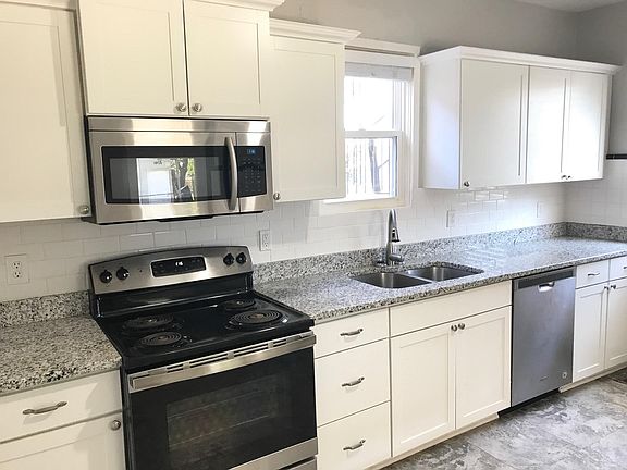 4th image of 313 Olive St #1