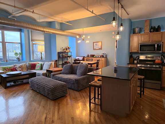 3rd image of 500 S Clinton St APT 232