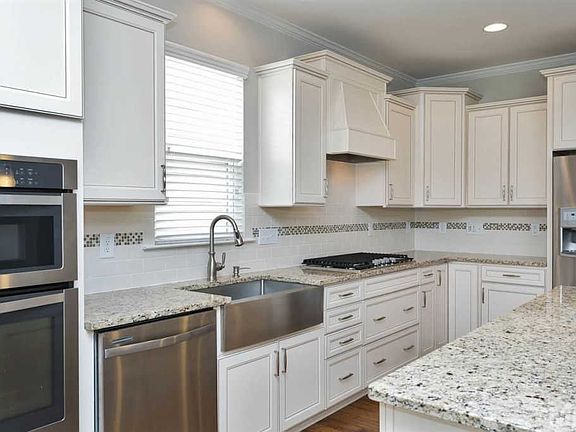 5th image of 112 Burlington Mill Ct