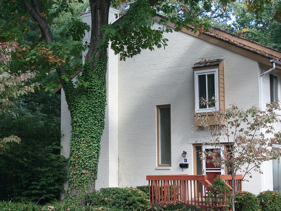 2nd image of 2051 Chadds Ford Dr