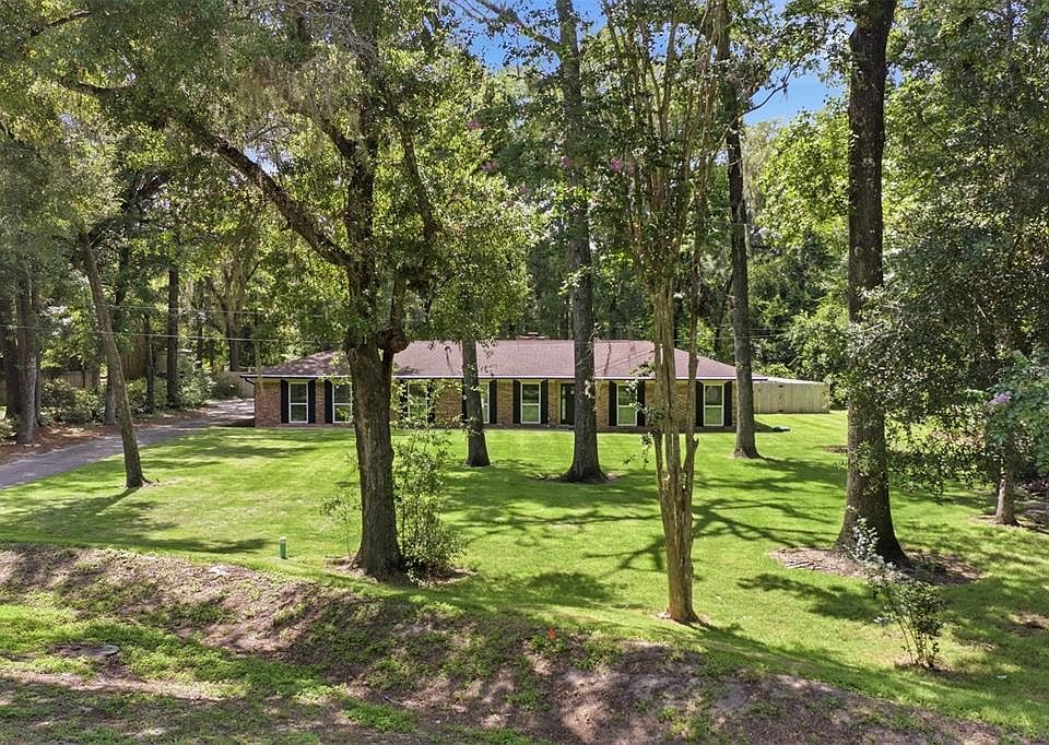 1st image of 226 SW 80TH BOULEVARD