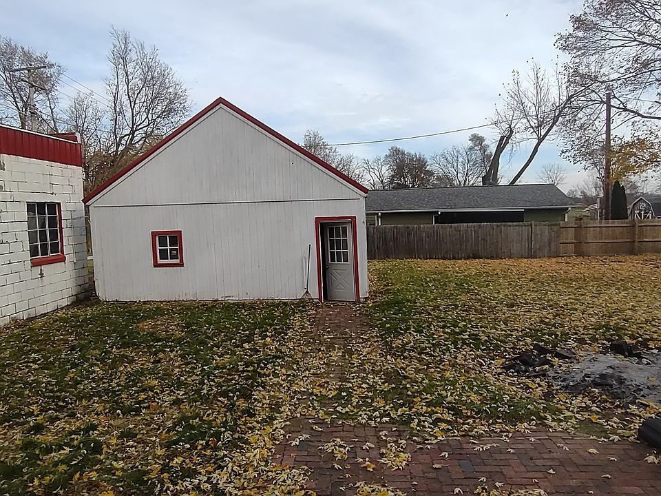 303 S Main St, Tampico, IL 61283 MLS 11932864 Zillow