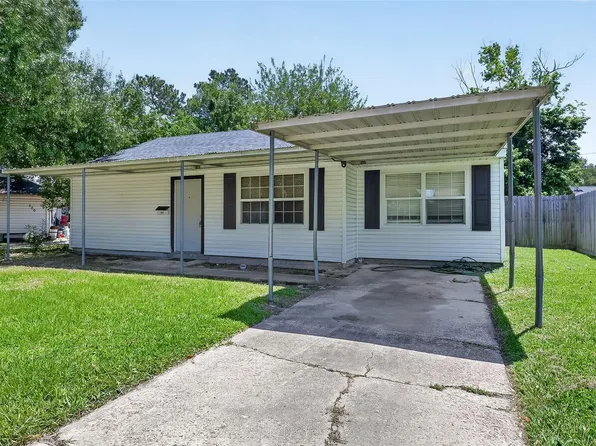 602 Parkway St, Baytown, TX 77520