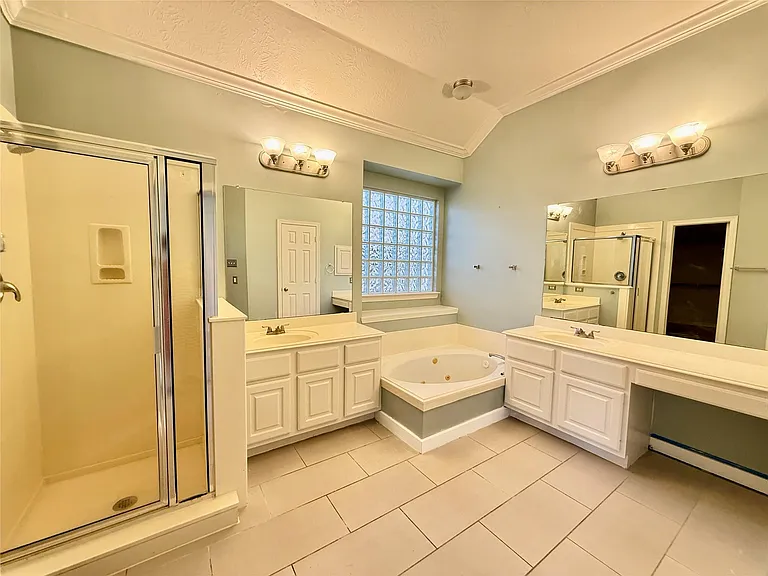 2507 Jasmine Ridge Ct — Photo 16