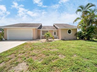 1415 Falcon Rd, Venice, FL 34293