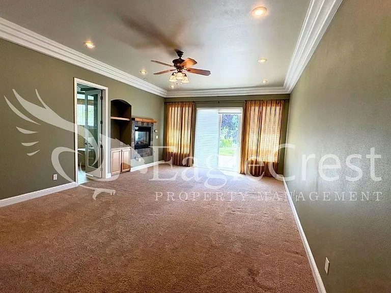 44 Vinehill Dr — Photo 42