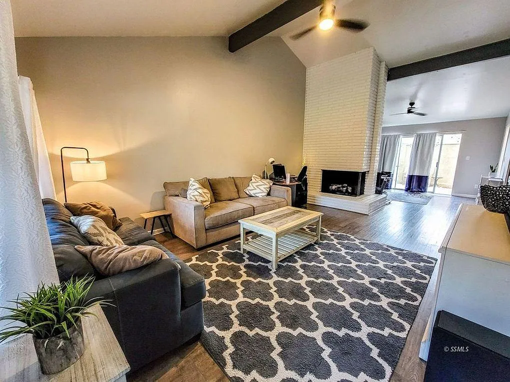 2 bed, 1267 sqft, $1,700 — Photo 3