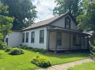 610 4th St, Covington, IN 47932