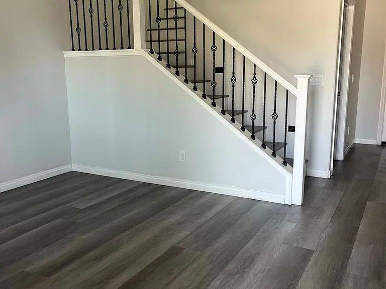 9223 Cypress Ave — Photo 4