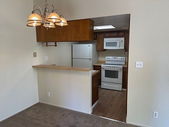 5th image of 34 E Massolo Dr