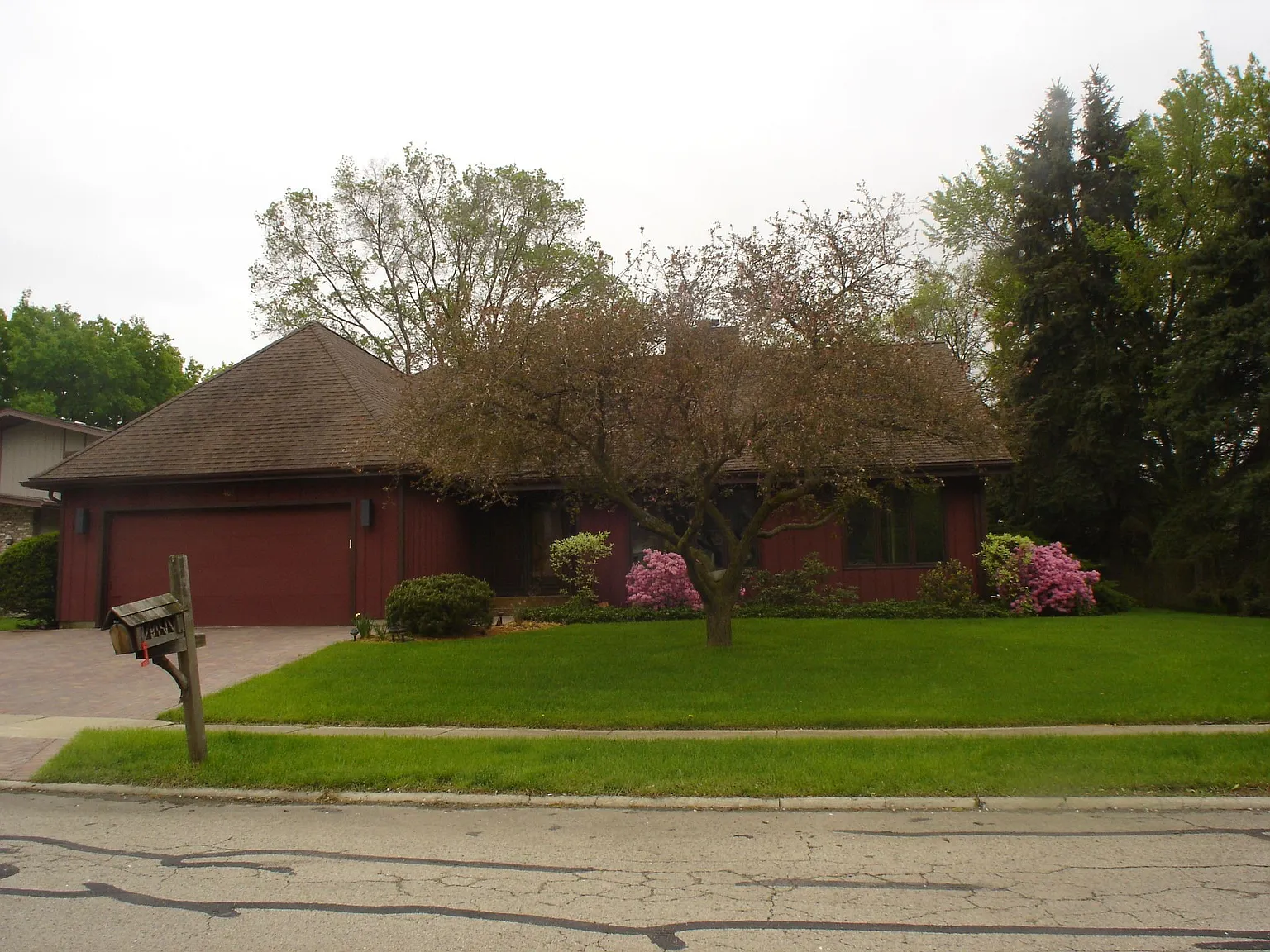 402 Brad Ct photo 1