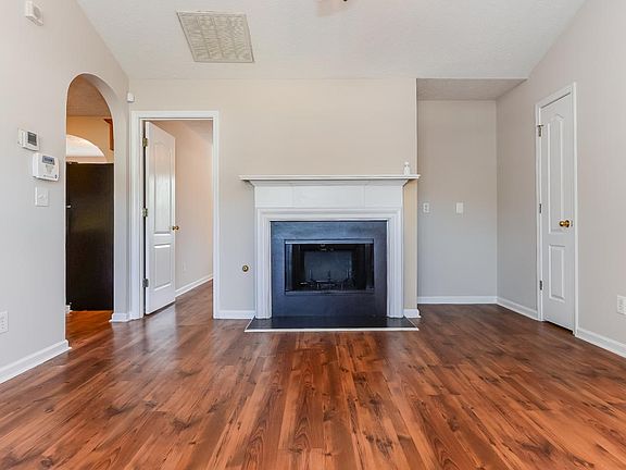 3rd image of 138 Tillman Ct