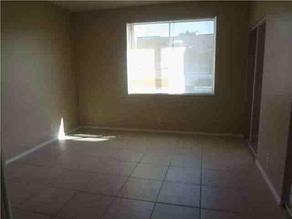 4th image of 14 Truman Dr #1