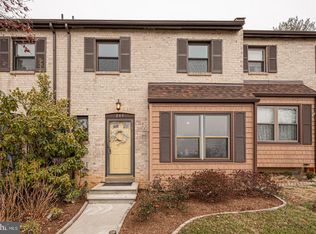 261 Bishop Dr, Aston, PA 19014