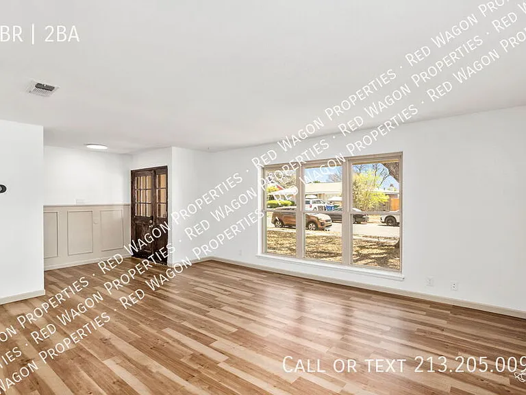 5259 Prince Valiant Dr — Photo 6