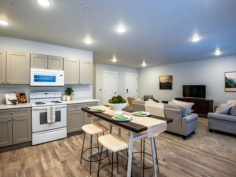 Millhouse East + West — Photo 16