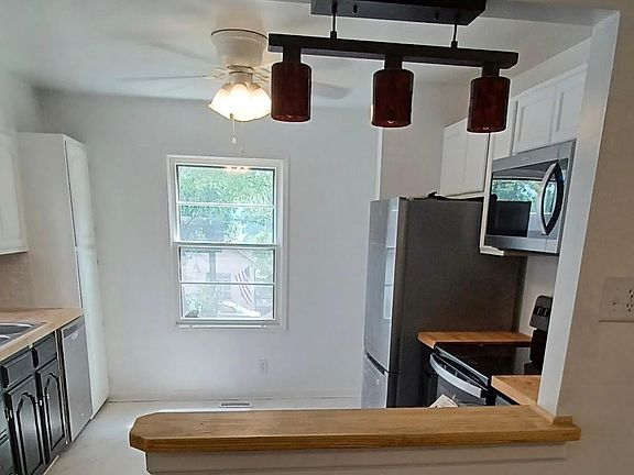 2nd image of 1787 Woodward Ter