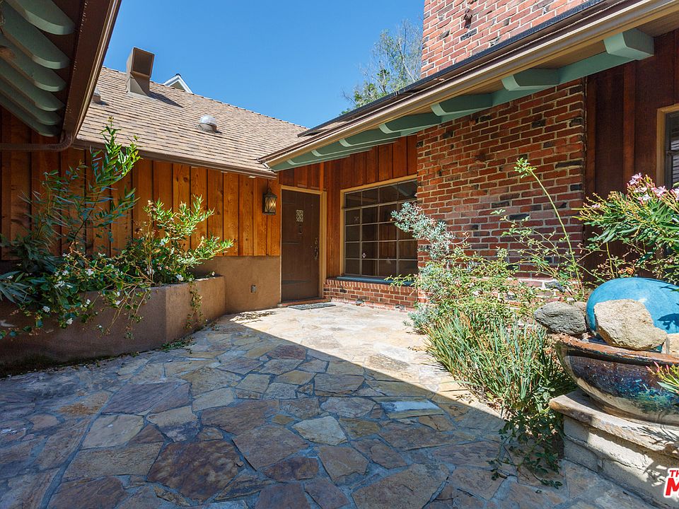 1st image of 5401 Red Oak Dr