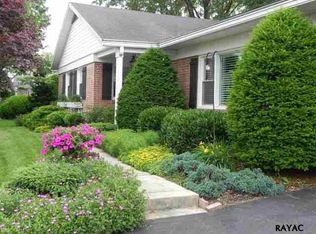 1440 Chapel Dr, York, PA 17404
