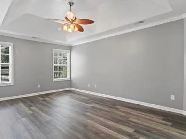 704 Jonquil Ct — Photo 8