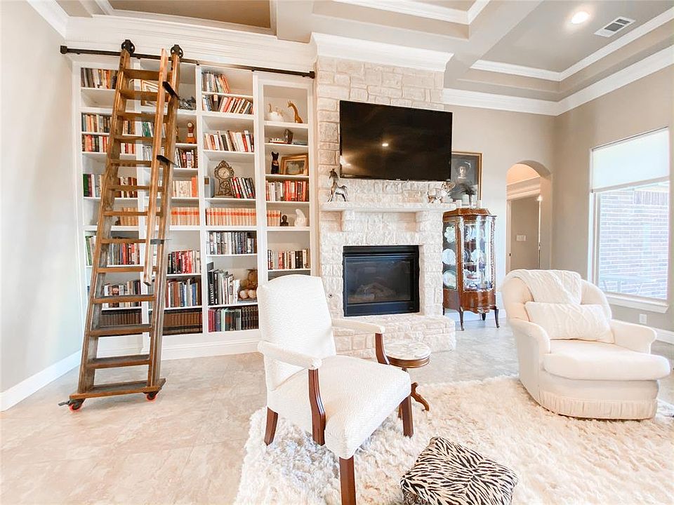 1st image of 427 River Bank Ln