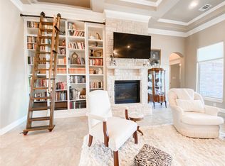 427 River Bank Ln, Granbury, TX 76049