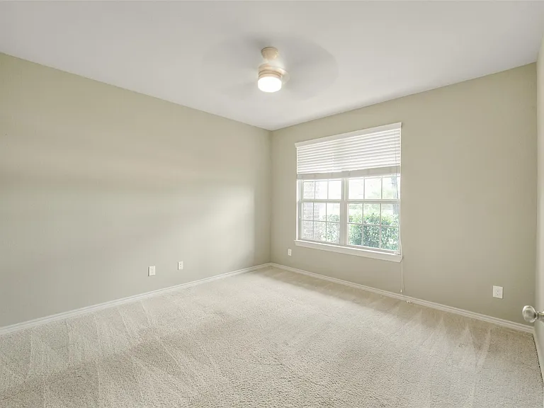 9651 Thimbleweed Dr — Photo 9